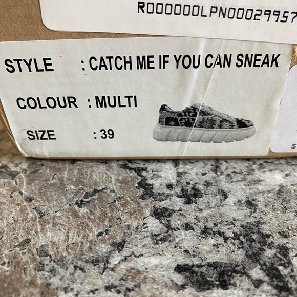 Free People Catch Me If You Can Sneakers. Size 39 or Women’s 9. Brand New - Picture 7 of 10